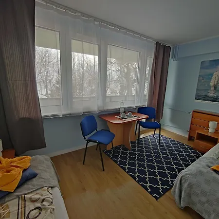 Maly Zagiel Hostel *